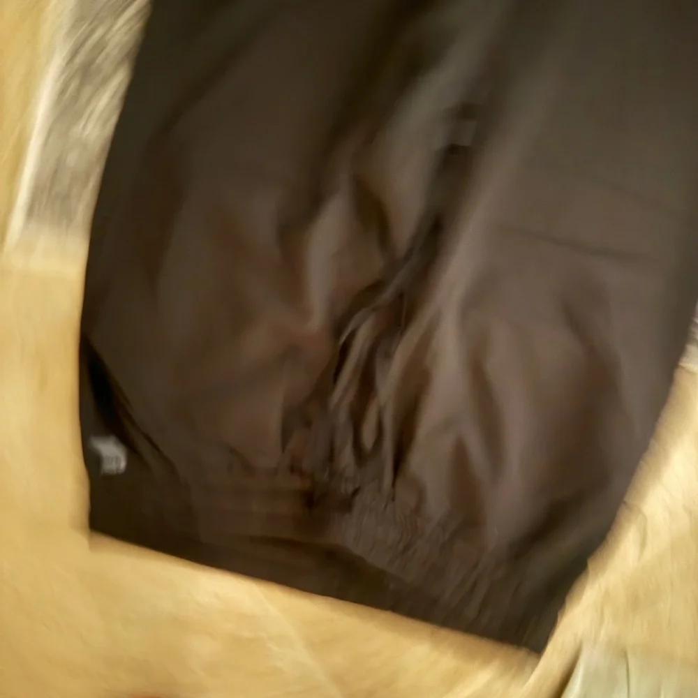 Amazon Joggers - Picture 2 of 5